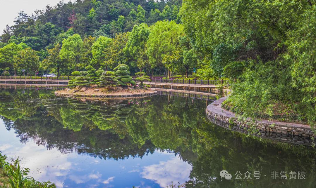 木兰天池峡谷瀑布