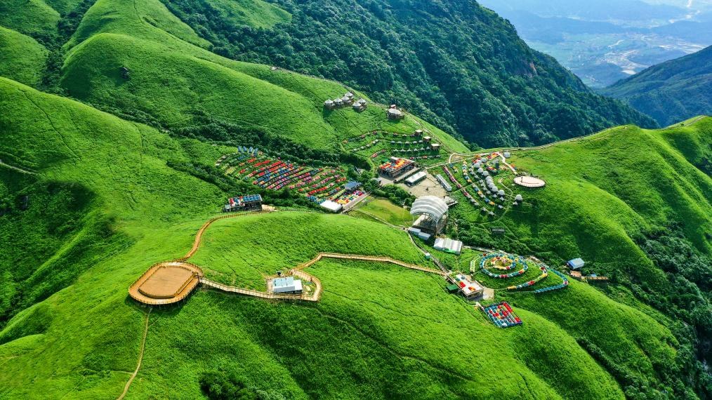 武功山高山草甸团建——金顶纯玩线路目的地画面