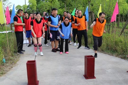 投壶既可计个人名次,也可以安排成参与式游园。