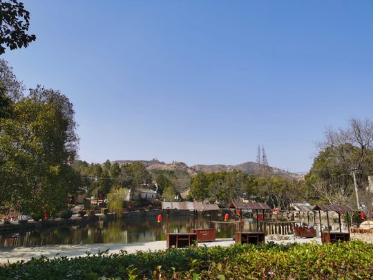 古村水边的景色,也可以留给慢游和休息。
