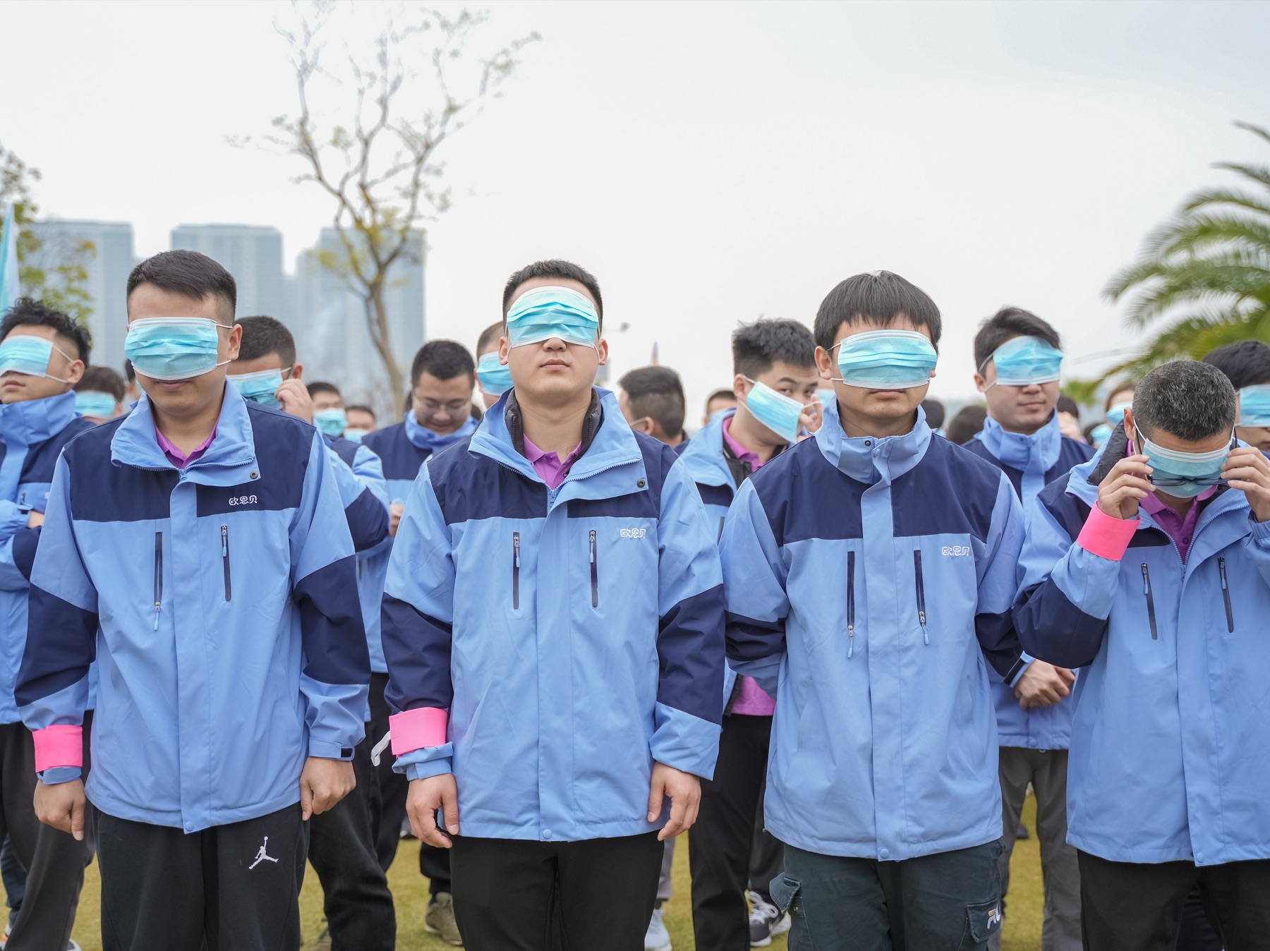 盲人方阵拓展项目